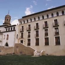 Románticas habitaciones en Hospederia la Iglesuela del Cid. Disfruta  los mejores precios de Teruel